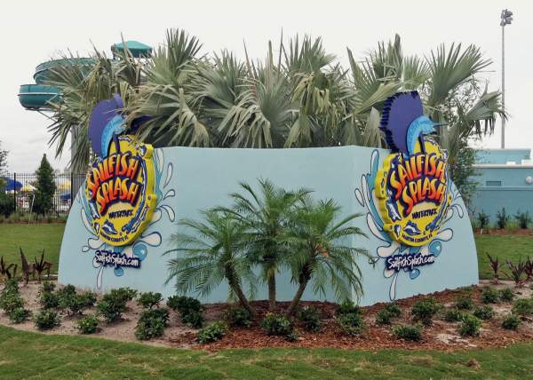 Sailfish Splash Waterpark Sign